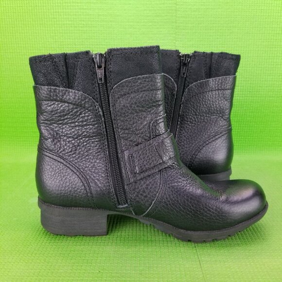 ✅Clarks Riddle Avant Women's Pebbled Black Leather Side Zip Ankle Boots Size 6M - Picture 10 of 11